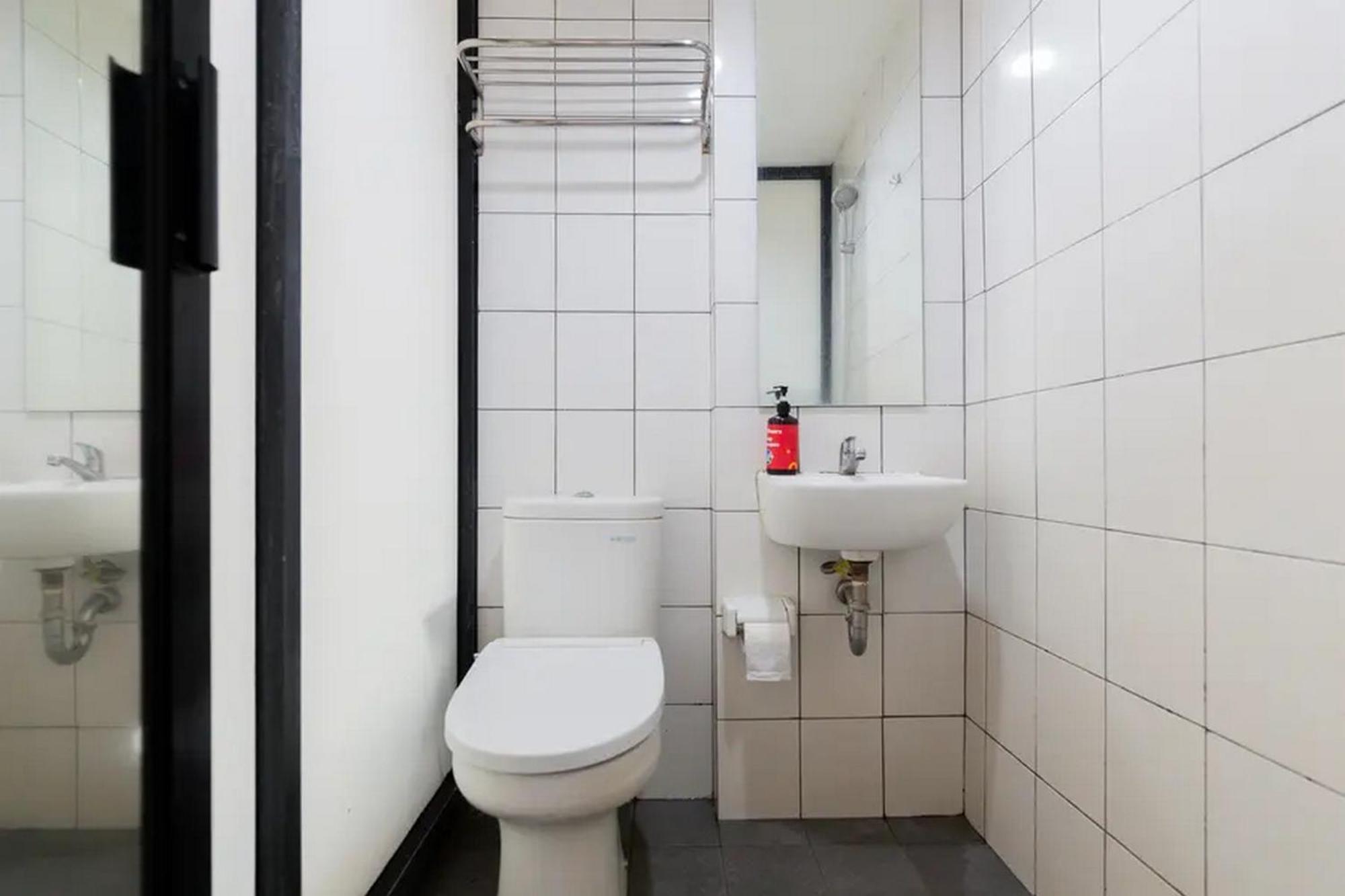 Reddoorz Plus Near Ice Bsd 2 Tangerang Bagian luar foto